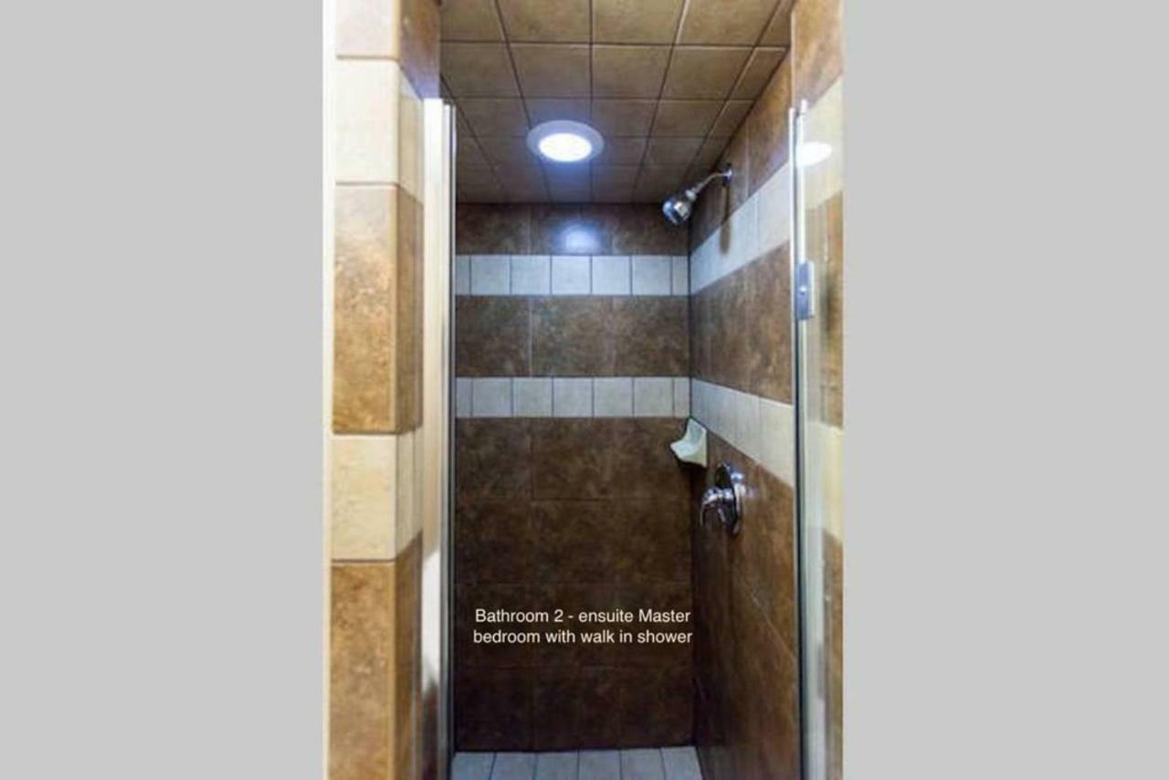 Appartement Bay View, Area, No Stairs, Wd, 2 Baths, 2 Bedrooms, Balcony, View, 925sf *